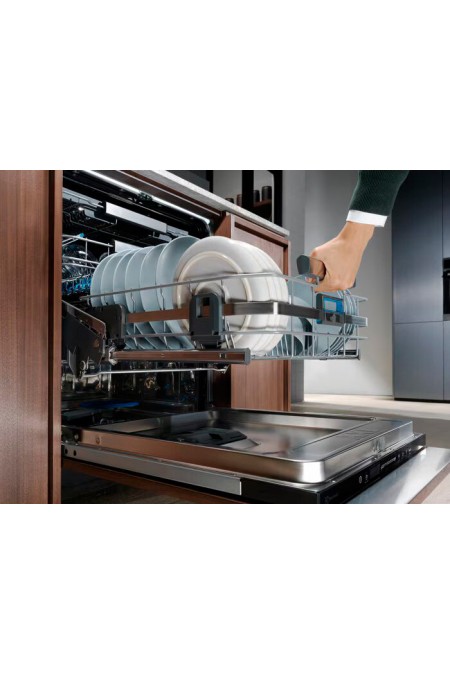 Встраиваемая посудомоечная машина Electrolux EEC67310L (черный) 6