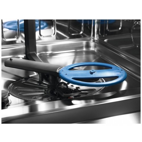 Встраиваемая посудомоечная машина Electrolux EEG48300L (белый) 2