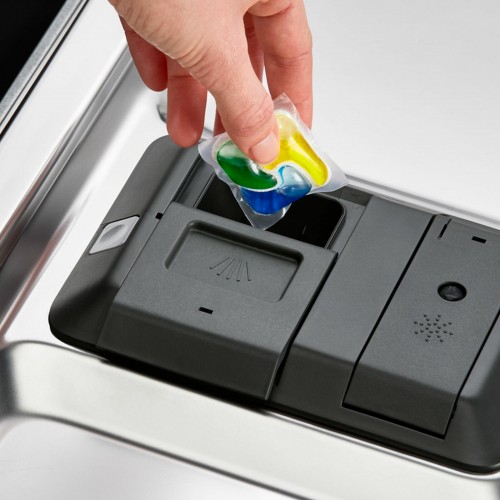 Встраиваемая посудомоечная машина Electrolux EEG68500L (белый) 6