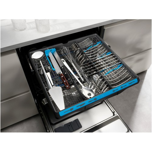 Встраиваемая посудомоечная машина Electrolux EES48200L (серебристый) 6