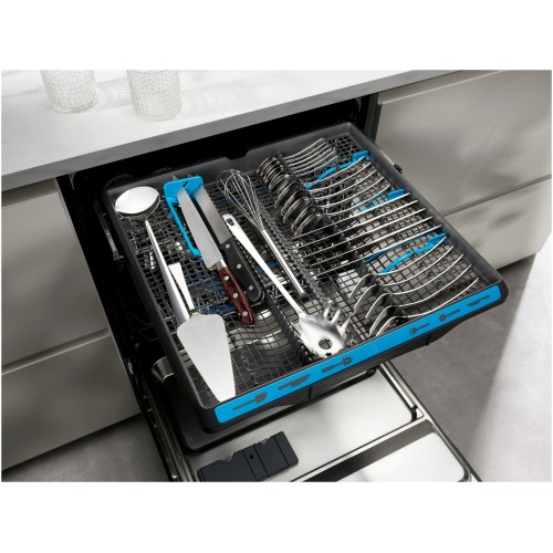 Встраиваемая посудомоечная машина Electrolux EES848200L (белый) 5