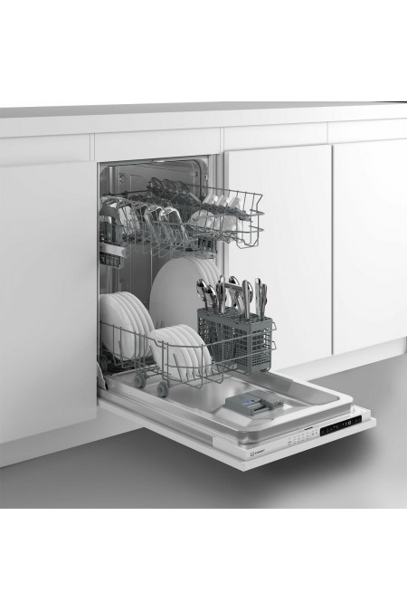 Встраиваемая посудомоечная машина Indesit DIS 1C59 (белый) 3