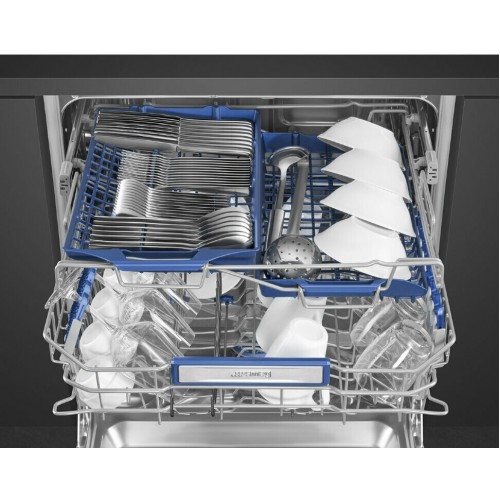 Встраиваемая посудомоечная машина Smeg STL323BQLH (серебристый) 8