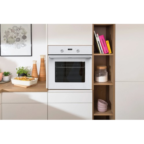 Электрический духовой шкаф Gorenje BO6737E03NWG (белый) 1