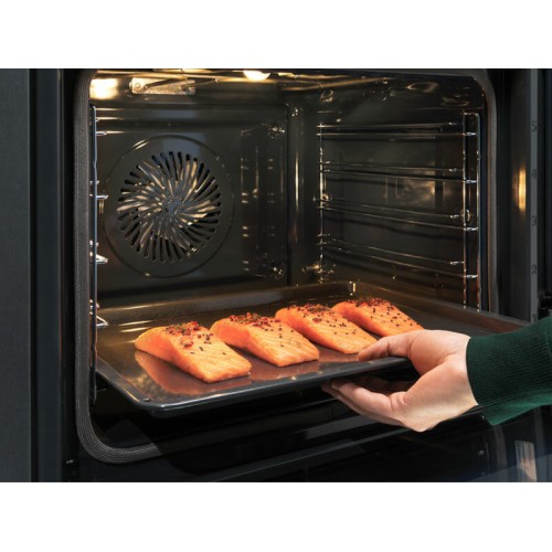 Электрический духовой шкаф Electrolux KOBCS31X (черный) 6