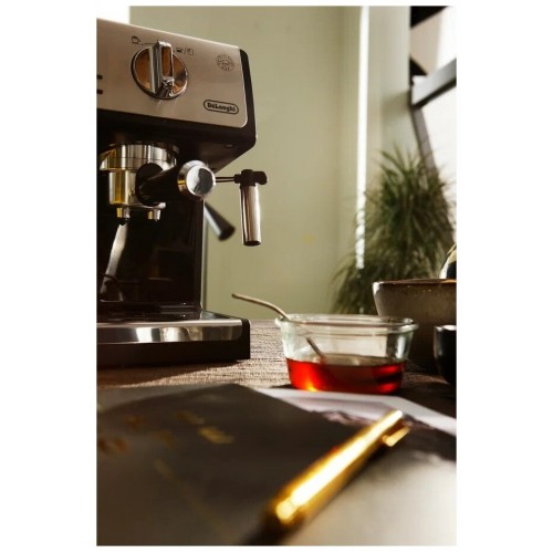 Кофеварка рожковая DeLonghi ECP 33.21. BK (черный) 5