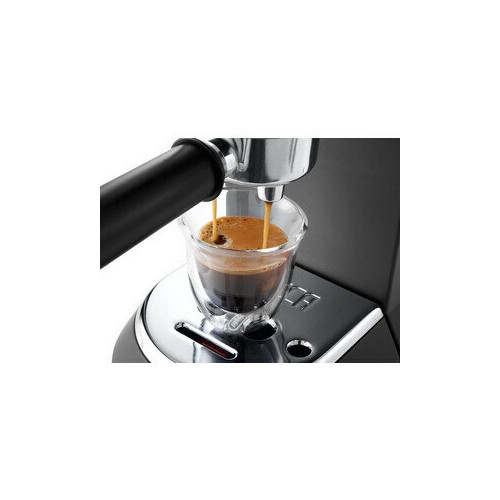 Кофеварка рожковая DeLonghi Dedica EC 685 (черный) 4