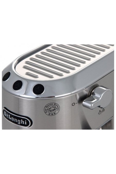 Кофеварка рожковая DeLonghi Dedica EC685. M (серебристый/черный) 3