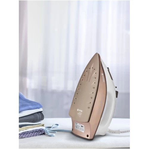 Утюг Vitek VT-1201 (белый/коричневый) 5