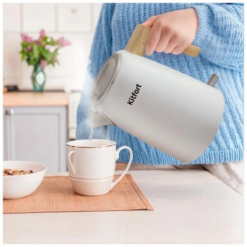 Электрочайник Kitfort КТ-6794 (белый/дерево) 3