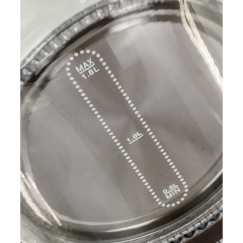 Электрочайник Starwind SKG1052 (темно-коричневый) 5