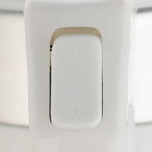 Электрочайник Supra KES-1897 (белый) 1